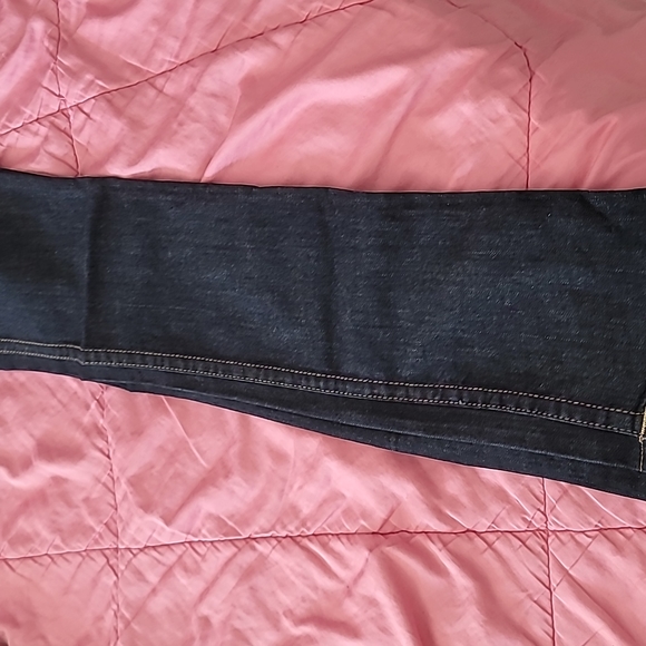 NWT - True Religion Jean - 27 - Bodyrinse - Picture 4 of 4